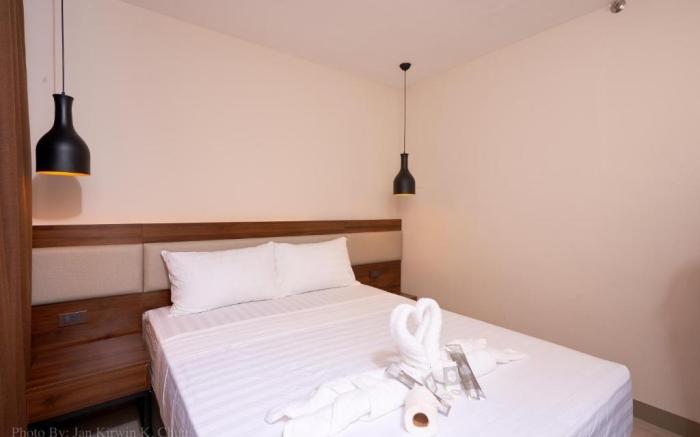 Griffin Hotel and Suites