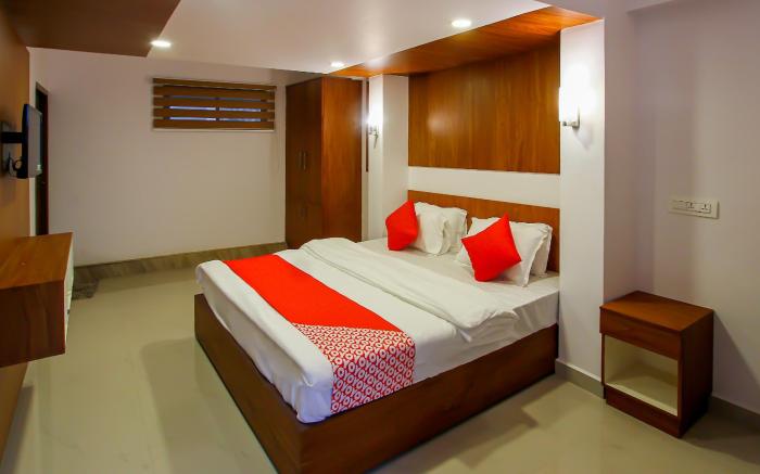 OYO 48165 Hotel Magnet