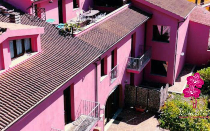 Residenza Locci - Rooms & Apartments