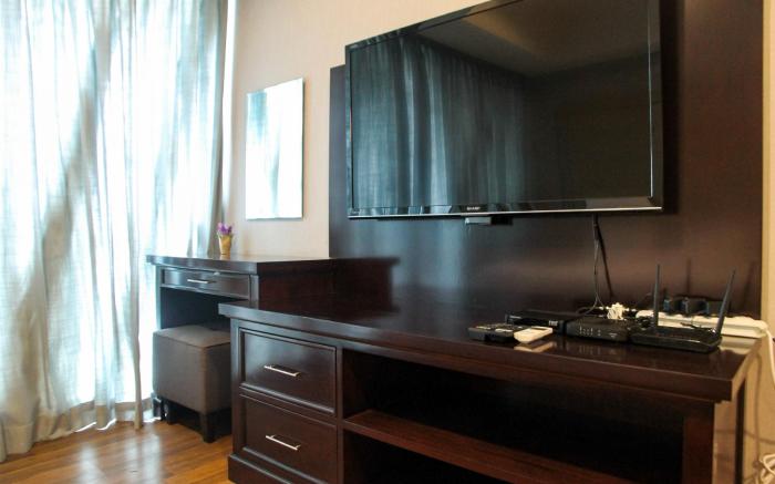 Elegant 1BR Kemang Village Apartment By Travelio