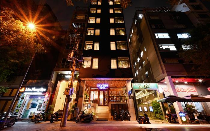 Sky Gem Central Hotel