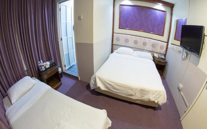 Hotel 165