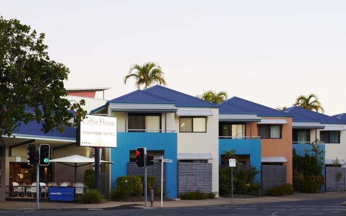 Coffee House Apartment Motel
