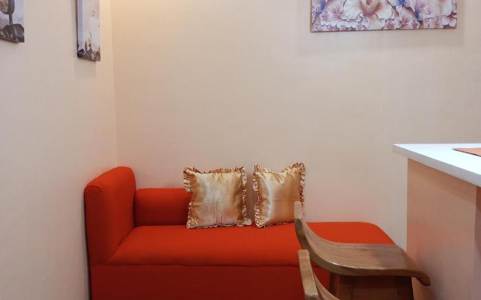 Mistow  BriaMagenta Condo