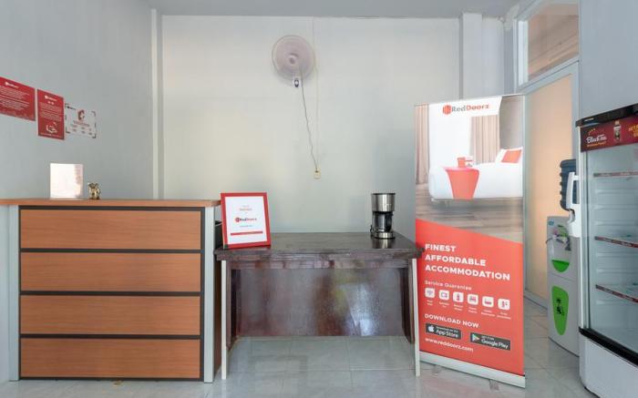 RedDoorz Plus Syariah @ Raya Nginden 2