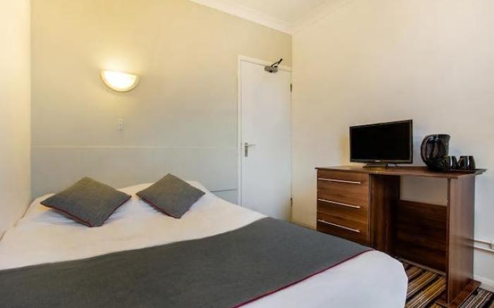 Enrico Hotel