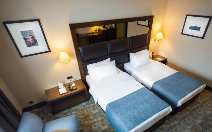 Midtown Hotel