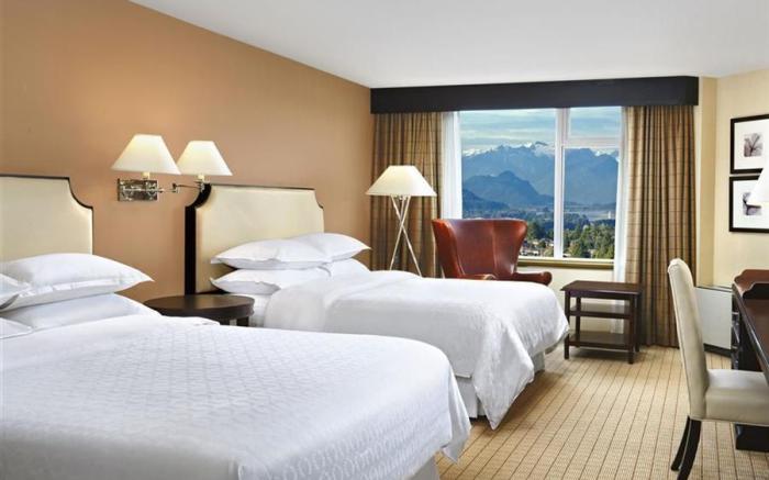 Sheraton Vancouver Guildford Hotel