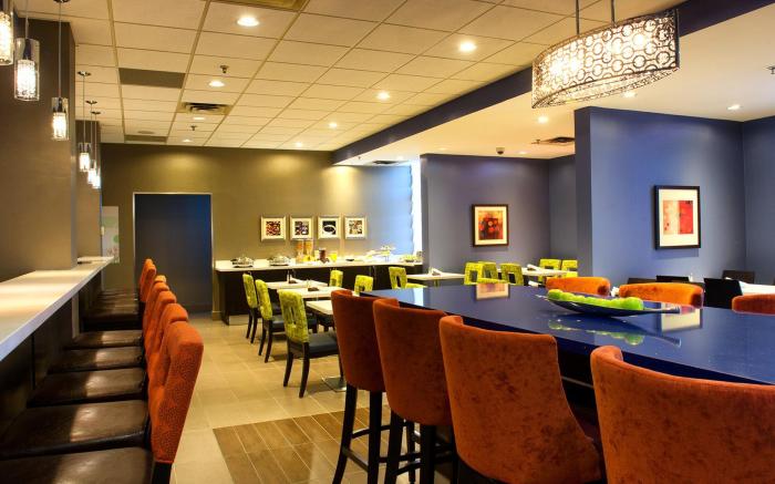 Holiday Inn & Suites Mississauga West / Meadowvale By IHG