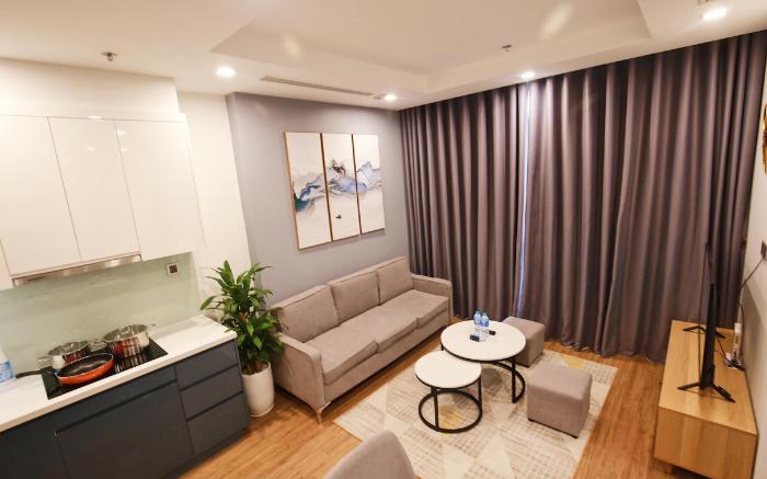 AWESOME CITY VIEW in CENTER | 2BDR FOR THE FAMILY