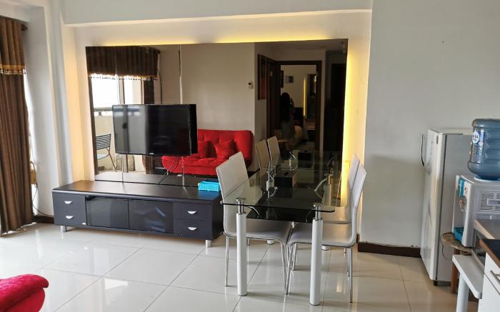 Comfy 2 BR Apartmen 60 m At Pakuwon Mall With Wifi