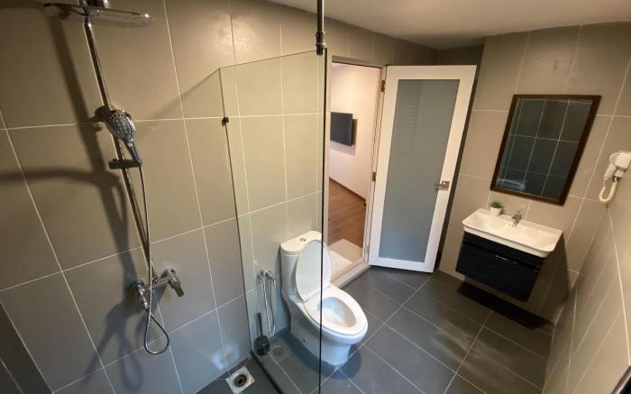 The Waterfront Apartments C103
