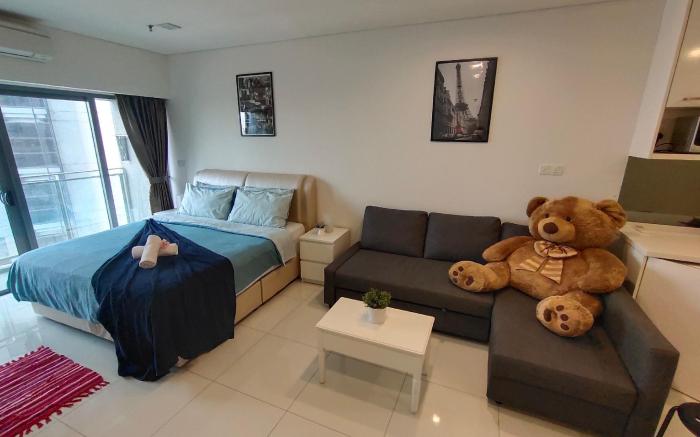MERCU SUMMER SUITE BY ANNIE HOMES