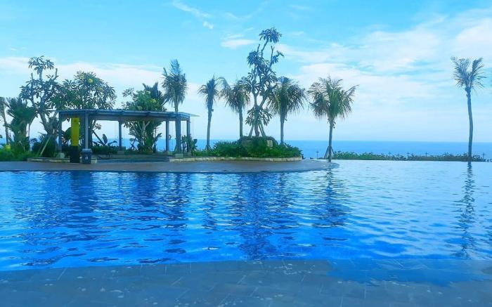 Just Cozy Apartment (1 BR borneo bay city)