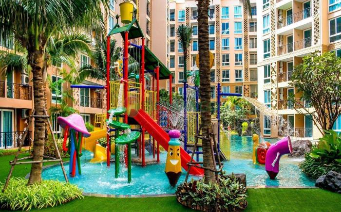 Atlantis Resort Pattaya by Pool Access
