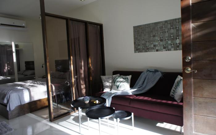 Modern Apartment with Kitchen 