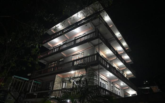 Hotel Abira