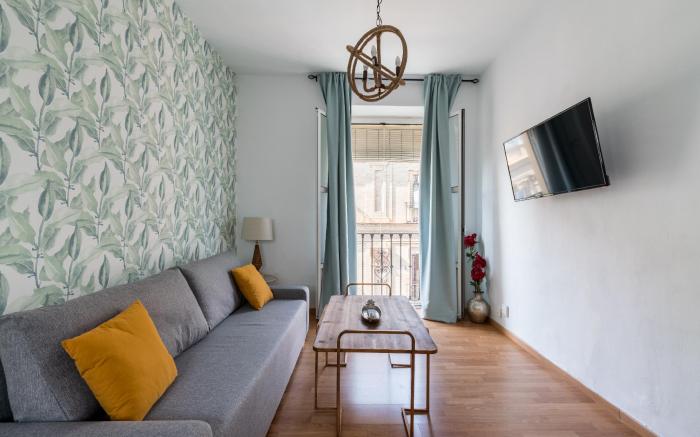 Centrico apartamento luminoso. Tetuan 4D