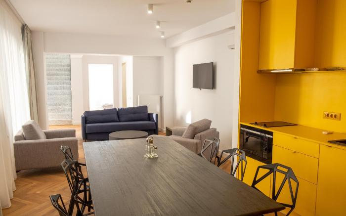 Grand Three Bedroom Apartment