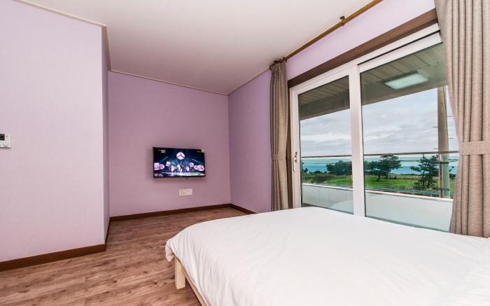 Lovely with a view of the sea