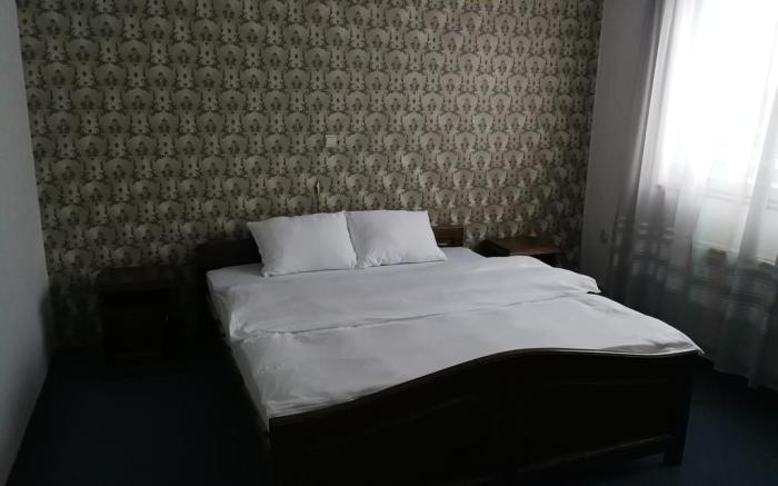 SELECT Bistrita