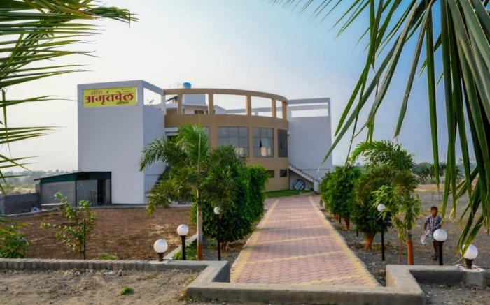 Amrutvel Hotel