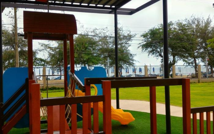 Lumpini Park Beach Cha-am by Good1