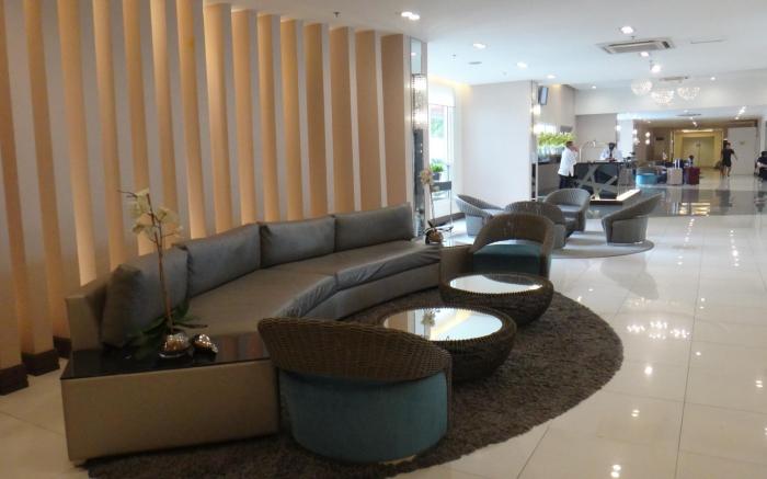 Cozy La Vista at Sea Residences