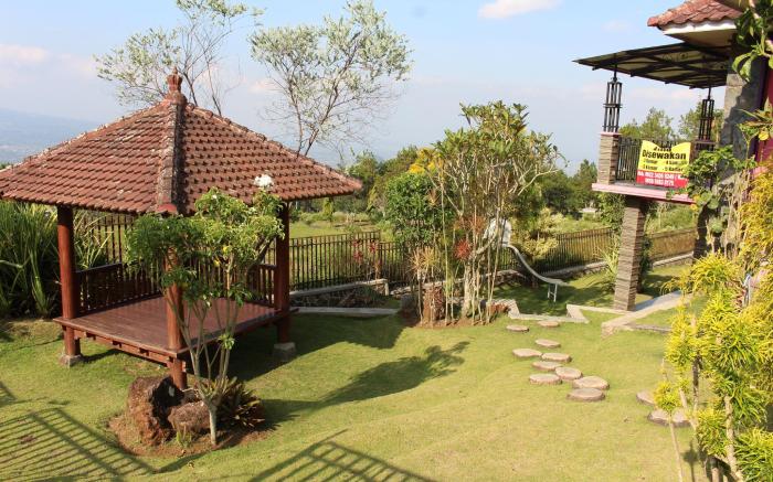 PINK VILLA  - PANDERMAN HILL