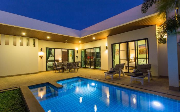 West facing 3br Pool Villa by Intira Villas