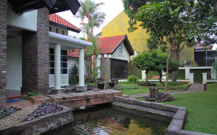 Little Creek Lodge