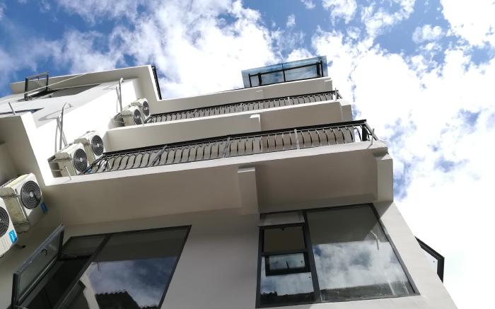 Family suites walk 5 Mins to WulingyuanBusStation 