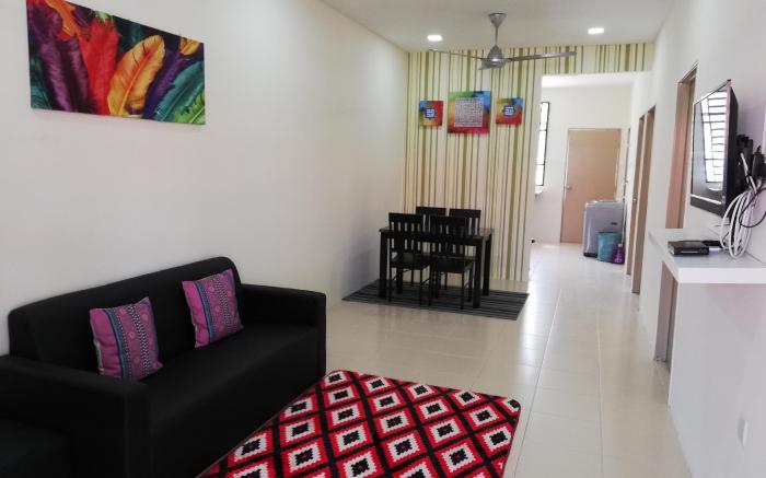 Neesa Homestay Bukit Gambang(Muslim Friendly)