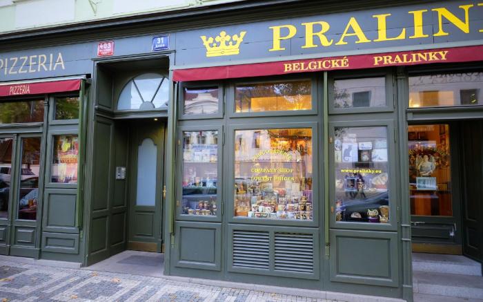 Split Level Apartment Near Charles Bridge