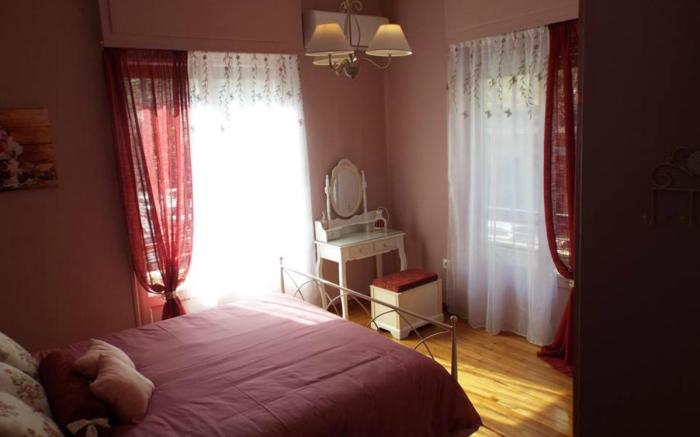 "Chez Violet"➧ Stylish apt close to Athens center