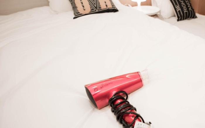 LoveTaipei G16 Taipei Main Station/Luxury/Taipei 101/Ximen MRT Station/Accommodates 1-3 people.