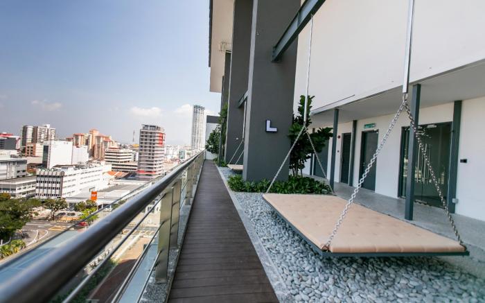 Georgetown High Floor Luxury 3BR Suite
