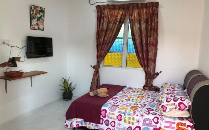 Lakse Inn Homestay *3 min to the beach*