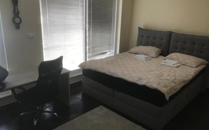 ROSE VALLEY, triple room with terrace