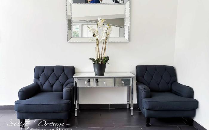 Suite Dream@Icon Residence