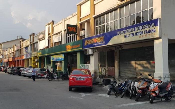 Kinrara HomeStay at the Heart of Puchong