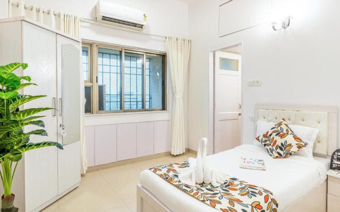 Airy 2 Bedrooms near Bandra Kurla Complex 