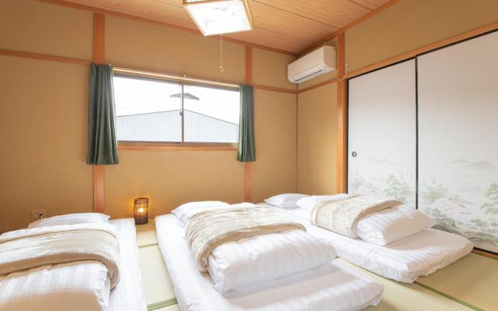 YCY| Fully Renovated villa Self Chek-In Only