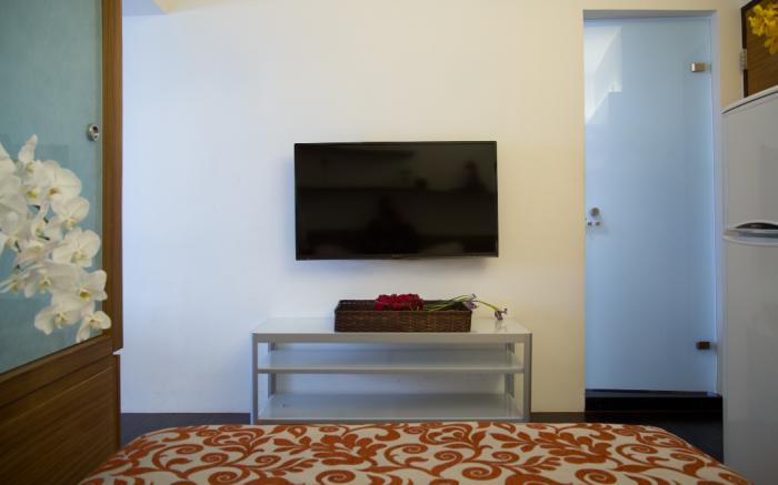 MRT  Shida Boutique A Apt 2-4P