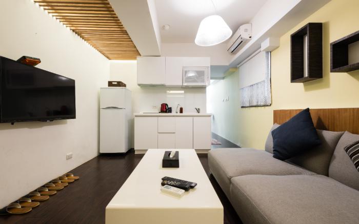 MRT Shida Deluxe AB  Apt 3Rm3Bth 6-9p