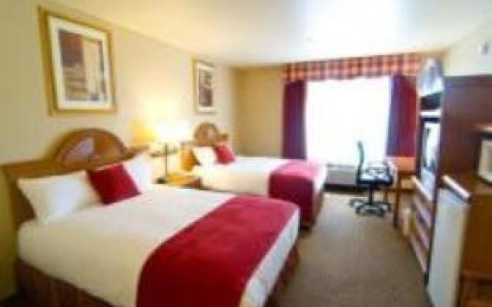 Best Western Plus Heritage Inn