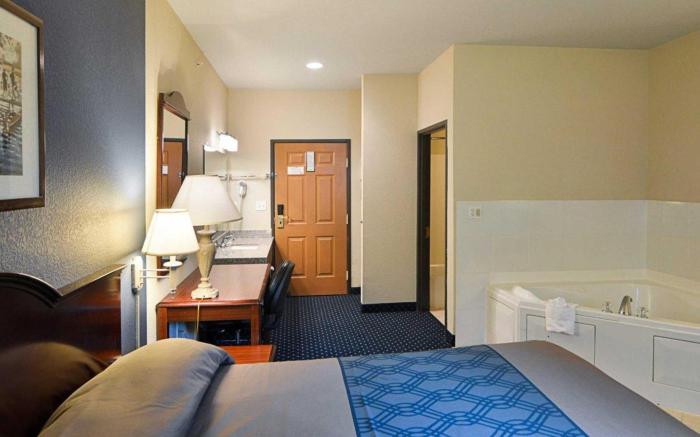 Rodeway Inn Carrollton I-35E
