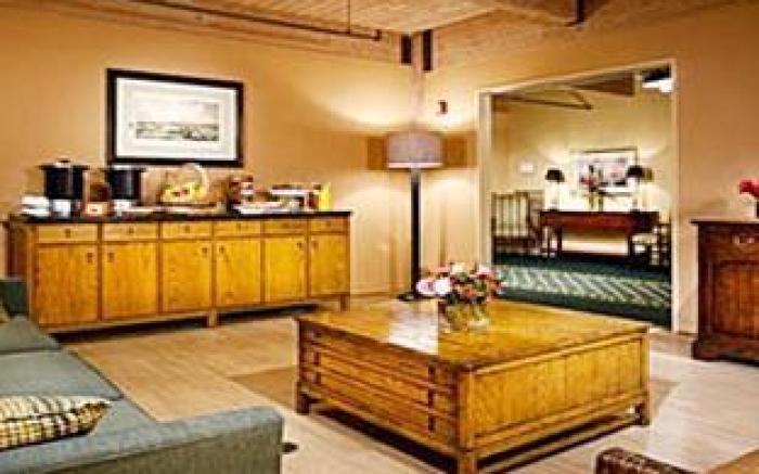 Harbor House Hotel and Marina