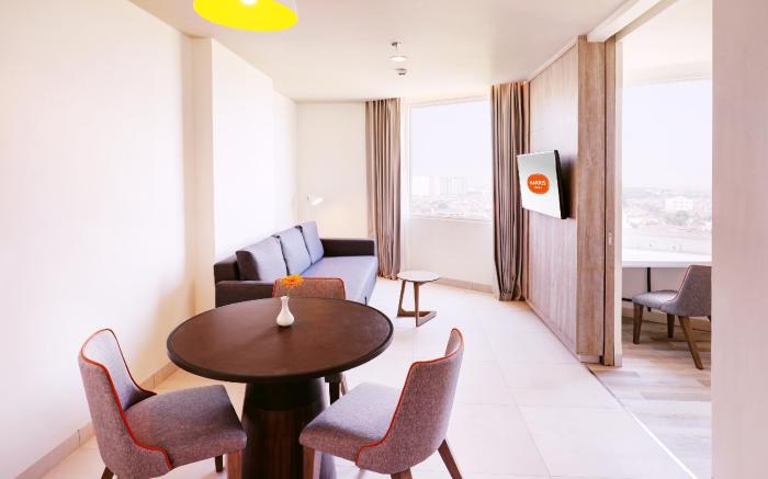 HARRIS Hotel & Conventions Bundaran Satelit Surabaya