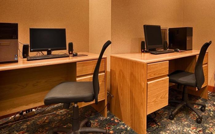 Baymont Inn & Suites by Wyndham Groton-Mystic